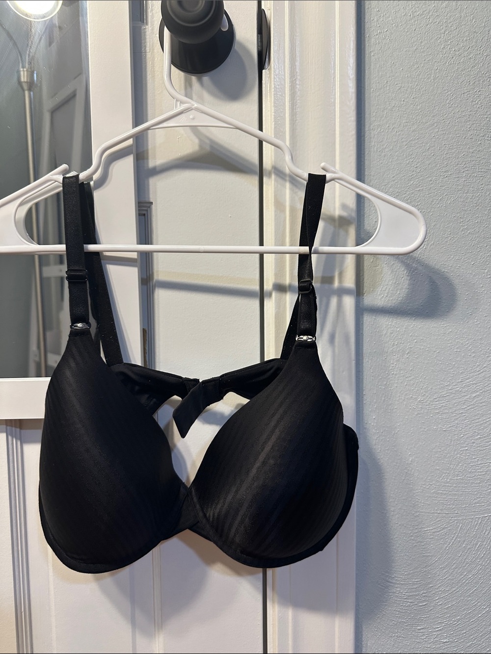 Black T-Shirt Bra with underwire and lined - Women's Intimates